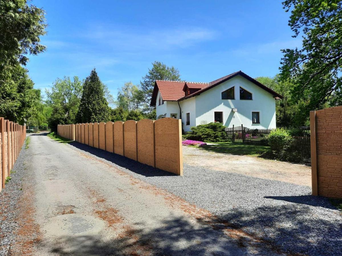V Prirode Na Okraji Frenstatu Pod Radhostem Leilighet Frenštát pod Radhoštěm Eksteriør bilde